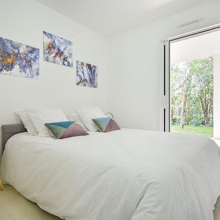 T3 Neuf - C13 - Jardin-Terrasse Et Piscine - Acces Direct Plages Et Centre Village Saint-Cyr-sur-Mer Zewnętrze zdjęcie