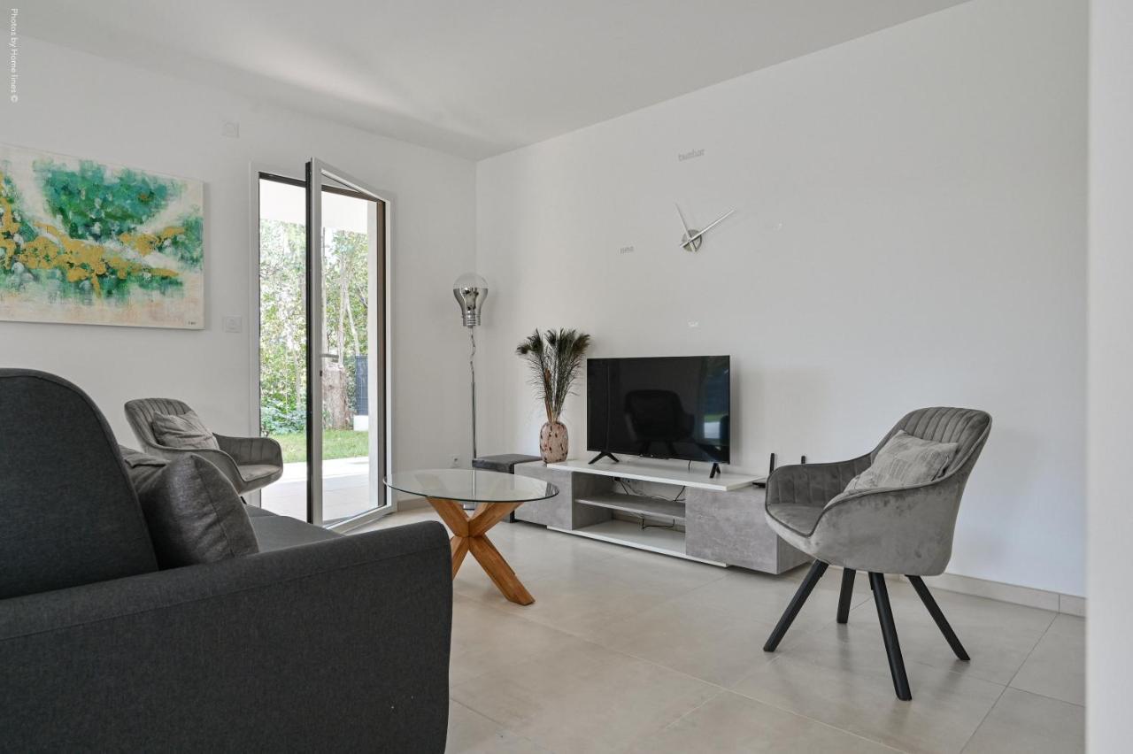 T3 Neuf - C13 - Jardin-Terrasse Et Piscine - Acces Direct Plages Et Centre Village Saint-Cyr-sur-Mer Zewnętrze zdjęcie