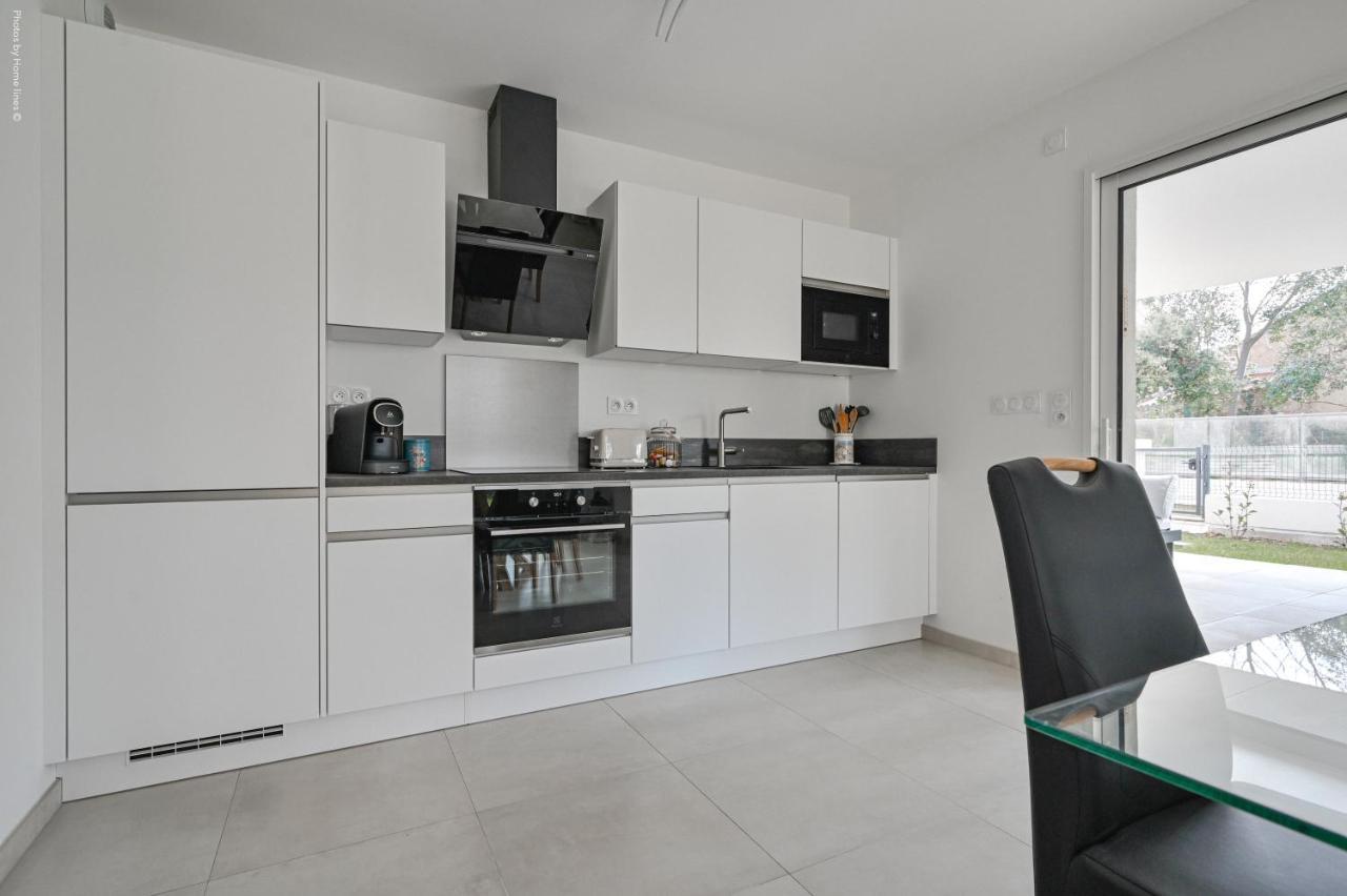 T3 Neuf - C13 - Jardin-Terrasse Et Piscine - Acces Direct Plages Et Centre Village Saint-Cyr-sur-Mer Zewnętrze zdjęcie